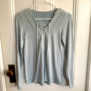 American eagle soft and sexy long sleeve blouse
